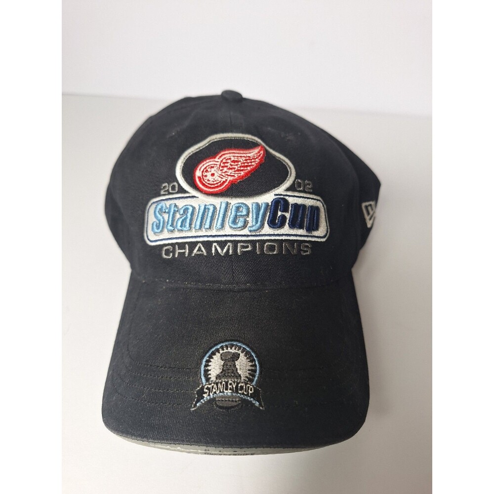Detroit Red Wings NHL New Era 2002 Stanley Cup Champions Strapback Cap